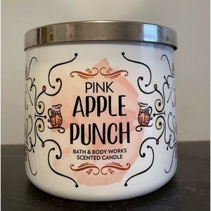 BATH AND BODY WORKS 3wick candle